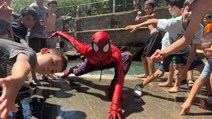 689d8b90524b4b8ba04a9a90