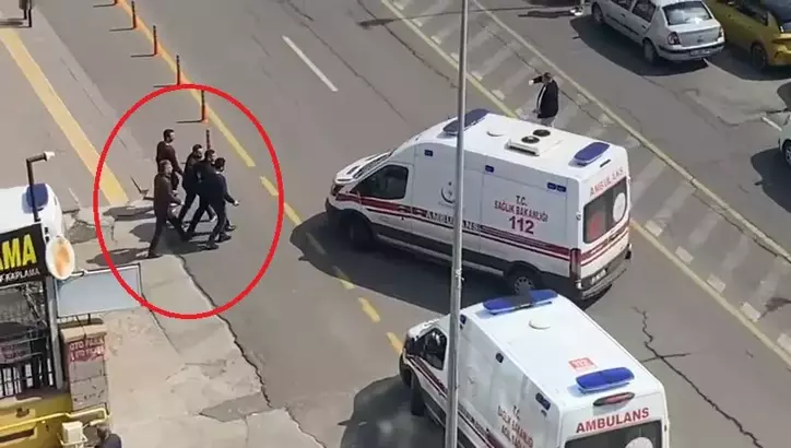 69cced8b3661ac2127ec1897