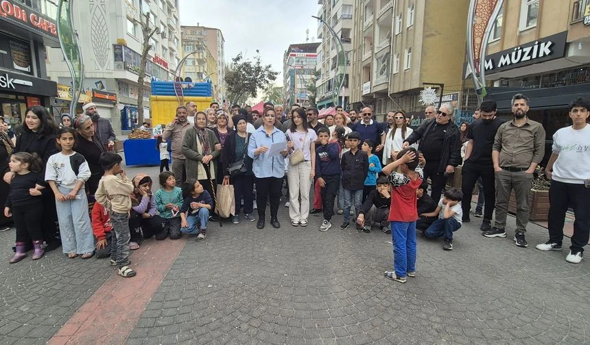 Sanat Sokağı’nda ‘Festival’ Gerginliği: Esnaf Ve Meslek Odaları Karşı Karşıya