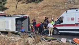 Adıyaman’dan Eğil’e Gezmeye Gelen Sağlıkçılar Kaza Yaptı; 2 Ölü 14 Yaralı