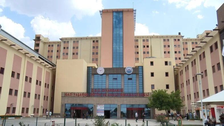 GAZI YASARGIL (1)