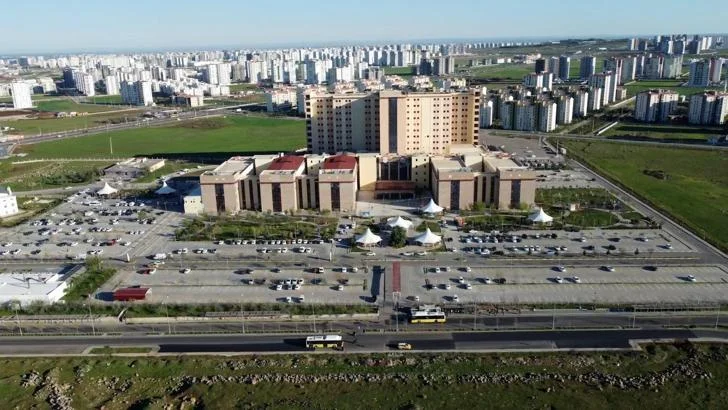 Hastanede reçete toplayıp, hastaları eczaneye yönlendiren 4