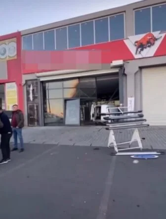 5a29beb7-50eb-40b6-bac1-7e37c34bd7b8