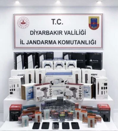 8d8120d9-618d-4c35-9c06-dee21a9205be