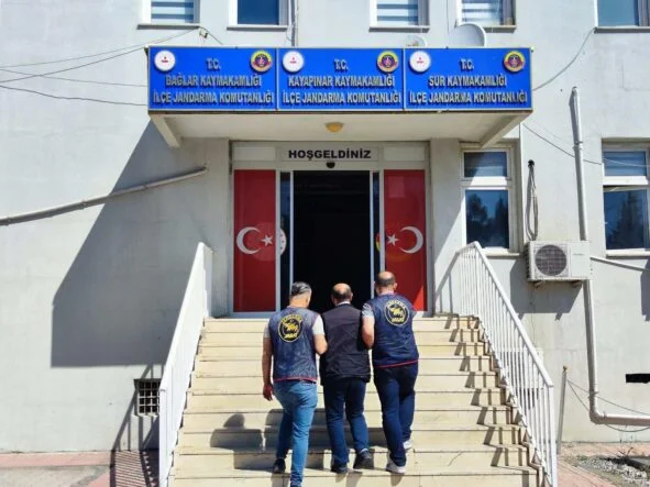 Diyarbakır’da Aranan 105 Şüpheli Yakalandı