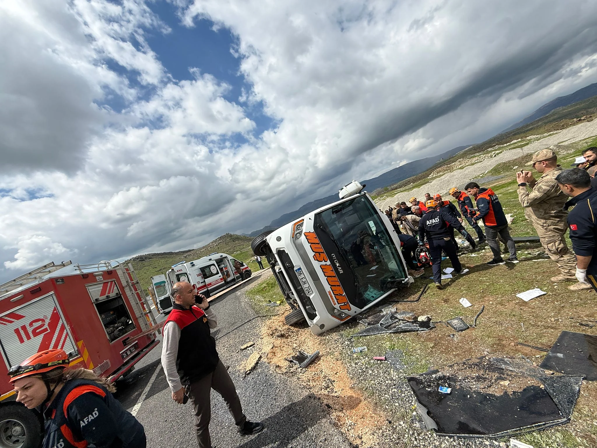 Diyarbakır’da Midibüs Devrildi: 1 Ölü, 12 Yaralı