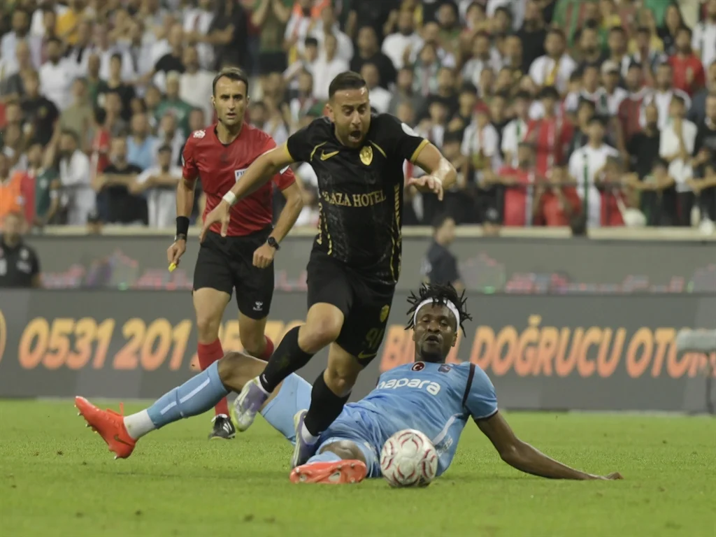 Amedspor, Trabzonspor’u Son Dakikada Devirdi: 2-1