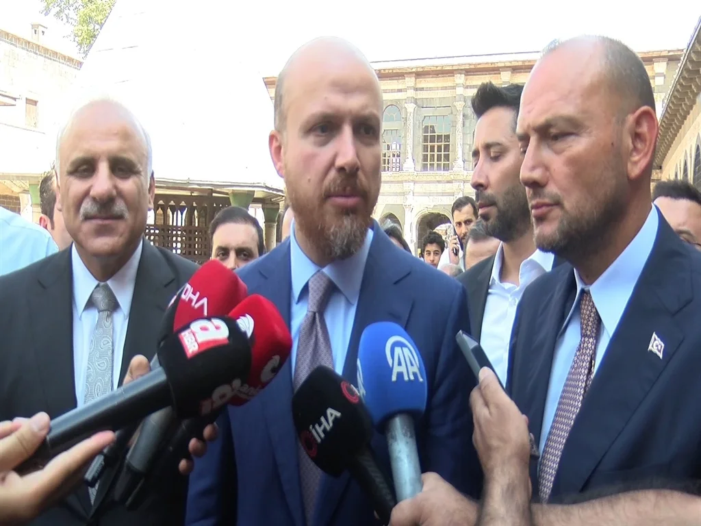 Bilal Erdoğan: “Herkesin Elini, Taşın Altına Koyması Lazım”