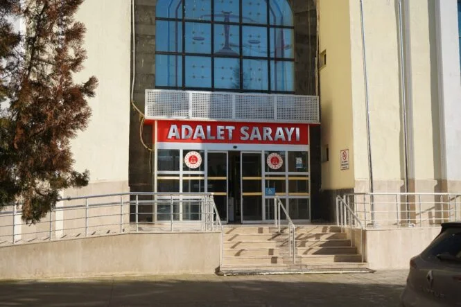 adliye manşet